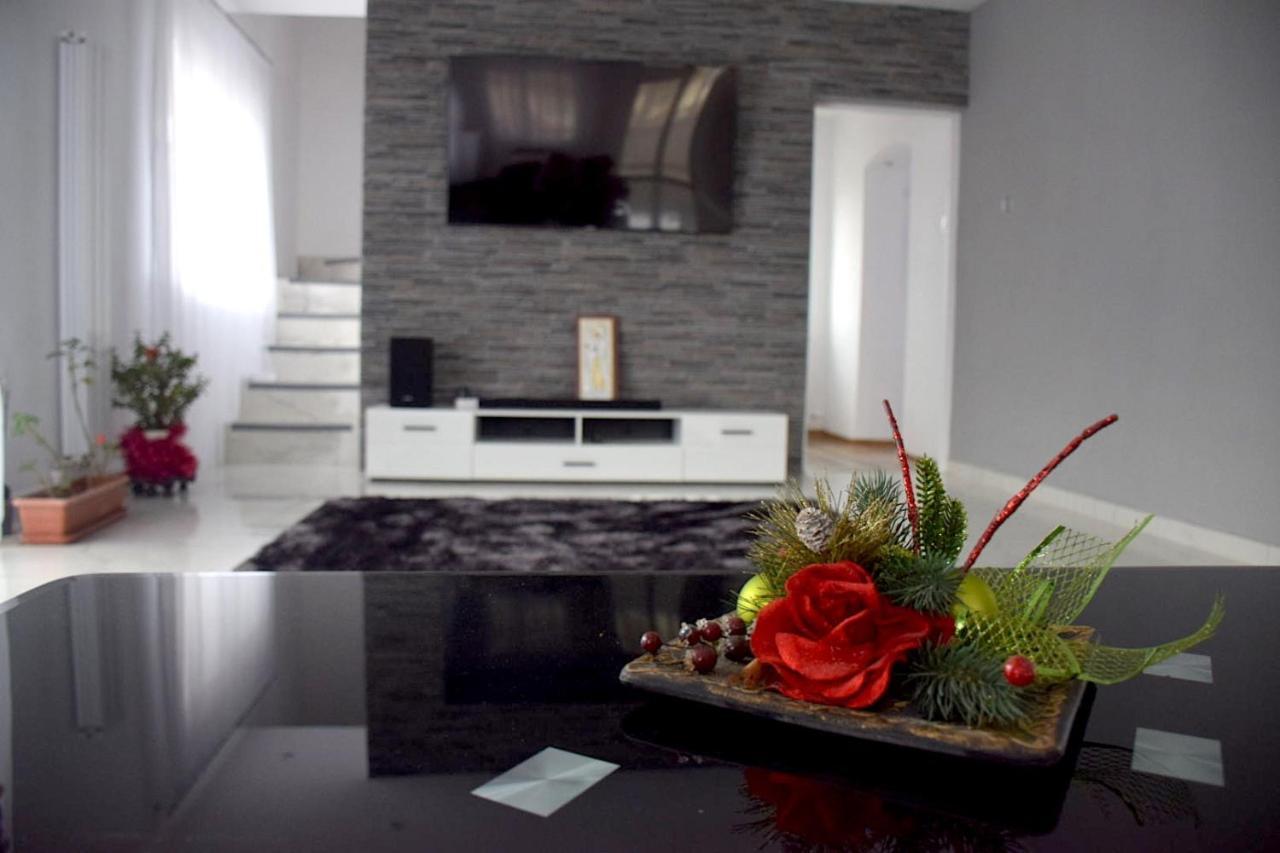 Casa Sonya Apartment Aninoasa ภายนอก รูปภาพ