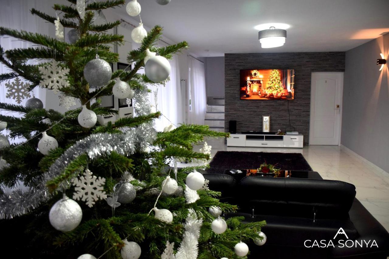 Casa Sonya Apartment Aninoasa ภายนอก รูปภาพ